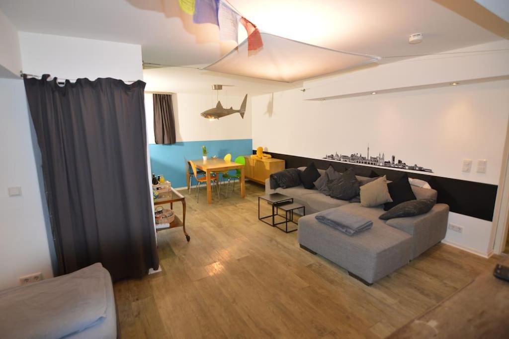 Gemutlich Zentrale Souterraint 65qm Nürnberg