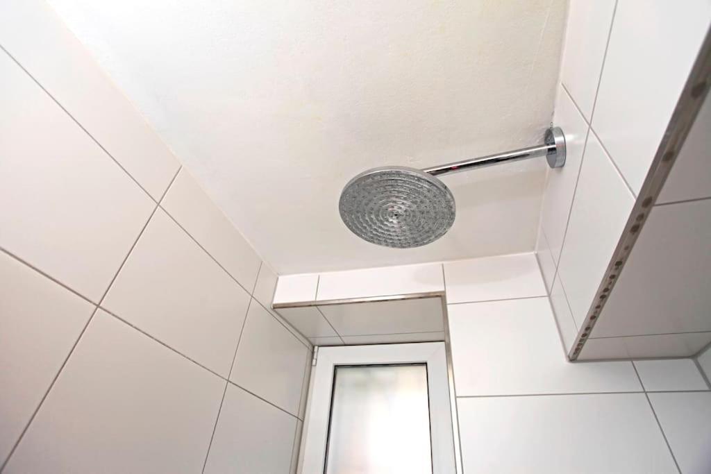 Gemutlich Zentrale Souterraint 65qm Apartment *